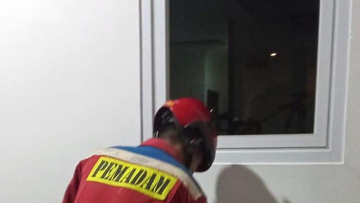 Panik Ortu Terkunci dari Dalam Rumah, Anak di Jakut Telepon Damkar