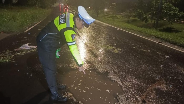 Wanita Lansia di Palembang Tewas Kecelakaan Tunggal Saat Hindari Lubang
