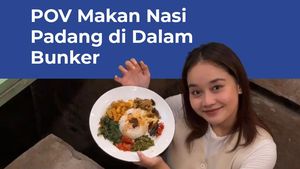 Video Coba-coba: POV Makan Nasi Padang di Dalam Bunker