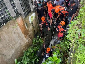 WNA Tewas Terseret Banjir di Tibubeneng, Jasadnya Tersangkut di Gorong-gorong