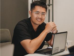 Putra Ilham Setiyansyah, dari Energi Terbarukan ke Juragan Kafe Bandung