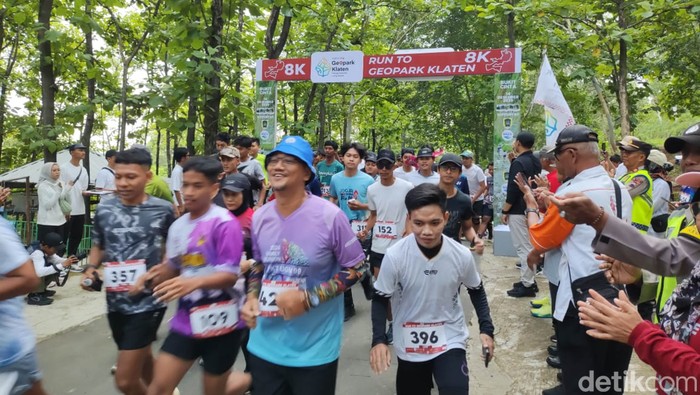 Senangnya Peserta Run to Geopark Lewati Trek Bagus: Bisa Kenalkan Wisata