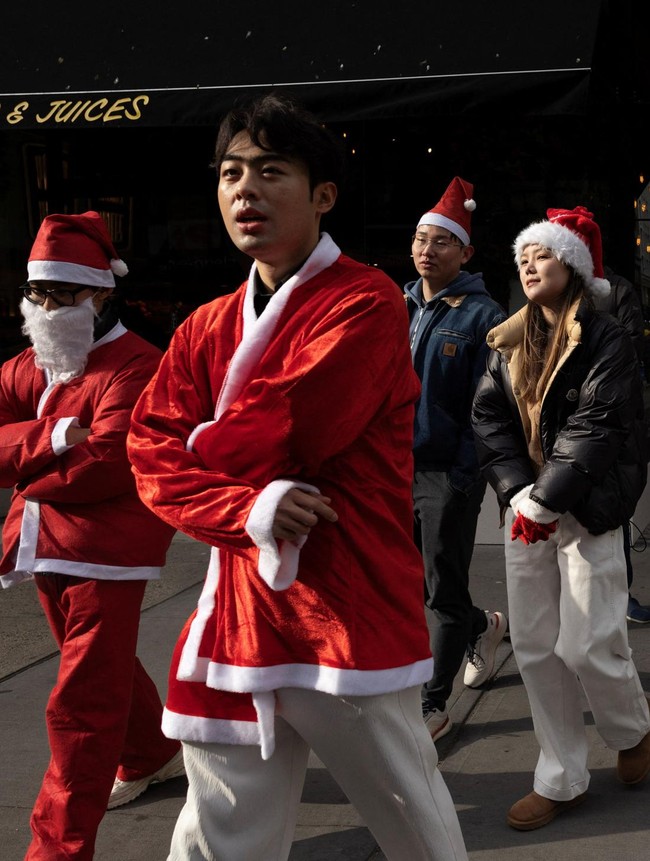 SantaCon Kembali Digelar, New York Diselimuti Nuansa Natal