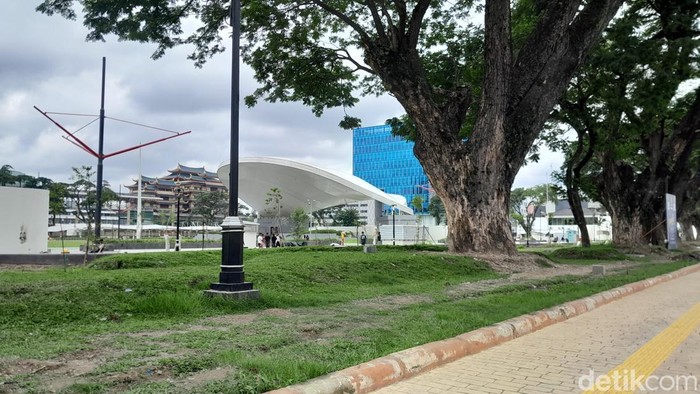 Warga Medan Ngeluh Susah Cari Toilet di Lapangan Merdeka Usai Revitalisasi