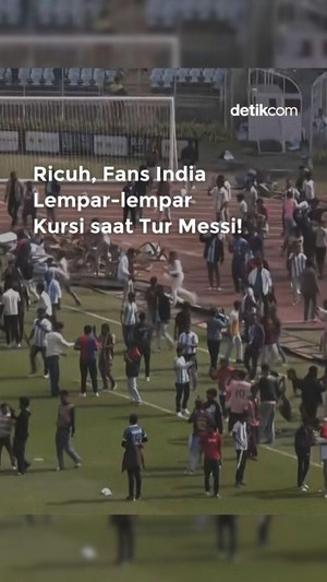 Video Rusuhnya Fans di India Lempar-lempar Kursi Saat Tur Messi