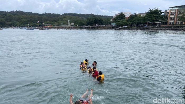 Watersport Jadi Opsi Aktivitas Seru Saat Liburan di Pangandaran
