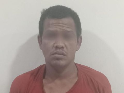 AMR (31), inisial pria yang tega mencuri televisi (TV) dari rumah warga yang menjadi korban kebakaran (dok Ist)