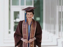 Inspiratif! 7 Artis Indonesia Lulus Cum Laude hingga Summa Cum Laude