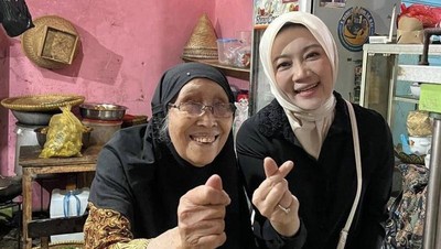Momen Atalia Praratya Jajan Kerupuk hingga Blusukan ke Pasar Cihapit