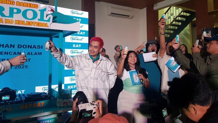 Nge-DJ di Rumah Makan Padang, Aloy Jadi Sadar Jaga Kolesterol