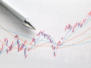 IHSG Naik Tipis, ABMM Dapat Kredit Sindikasi dan KLBF Siapkan Buyback