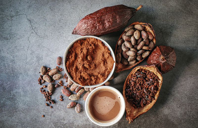 Cokelat Punya Sisi Kelam? Ini 5 Fakta di Balik Camilan Favorit Dunia Cokelat Punya Sisi Kelam? Ini 5 Fakta di Balik Camilan Favorit Dunia