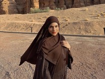 Cantiknya Davina Karamoy Foto-foto di Al Ula