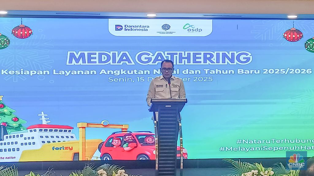 Direktur Utama PT ASDP Indonesia Ferry Heru Widodo dalam media gathering ASDP, Senin (15/12/2025). (CNBC Indonesia/Ferry Sandi)