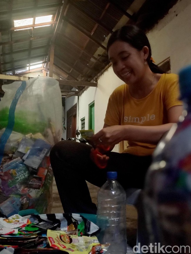 Kampung Tempe di Surabaya Bangkit Lewat Daur Ulang Sampah Plastik