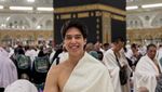 Momen Maia Estianty Umrah Bersama Mantu dan Keluarga