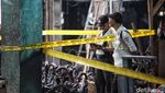 Garis Polisi Terpasang di Lokasi Kebakaran Pasar Induk Kramat Jati
