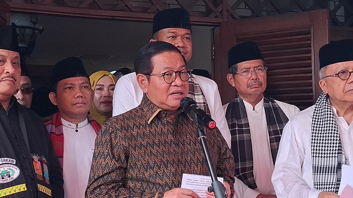 Pramono Pastikan Pedagang Tak Direlokasi Usai Pasar Induk Kramat Jati Terbakar