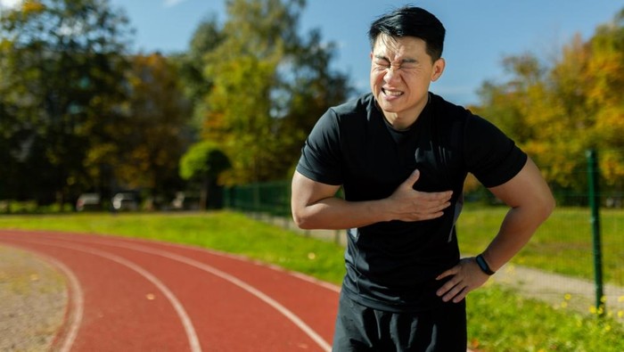 Dada Sering Nyeri Saat Lari? Dokter Ungkap Penyebabnya