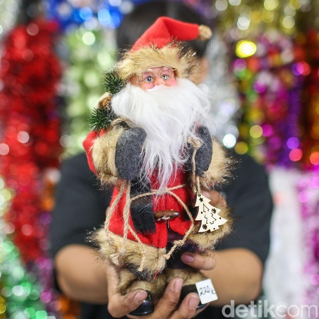 Bingkai Sepekan: Warna Warni Sambut Natal dan Persiapan Jelang Tahun Baru