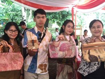 Melihat Karya Kreatif Siswa Disabilitas di Denpasar, Ada Pakaian hingga Tas