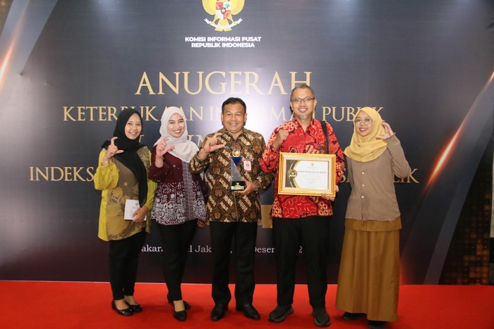 Kemendagri Kembali Raih Predikat Informatif dari KI Pusat