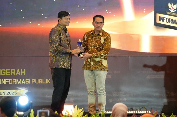 Kementerian P2MI Raih Peringkat 5 Anugerah Keterbukaan Informasi Publik