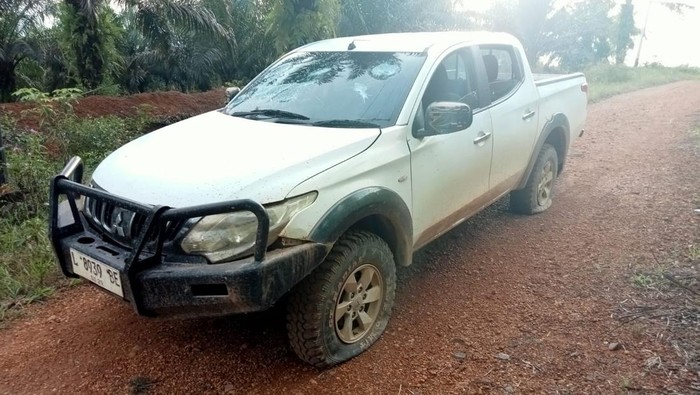 Kendaraan yang diserang 15 WN China di Ketapang.