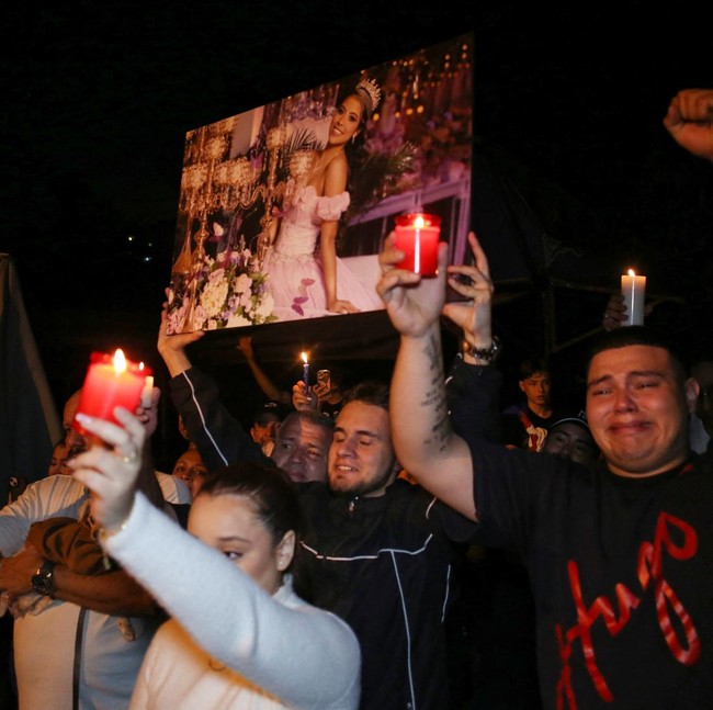 Lilin dan Doa Mengiringi Duka Siswa Korban Kecelakaan Bus di Kolombia