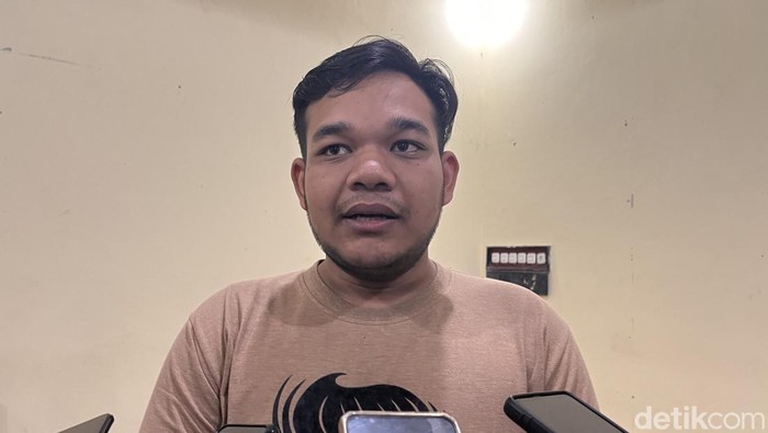 Kisah Pilu Mahasiswa Aceh Tahu Ayah Meninggal dari TikTok
