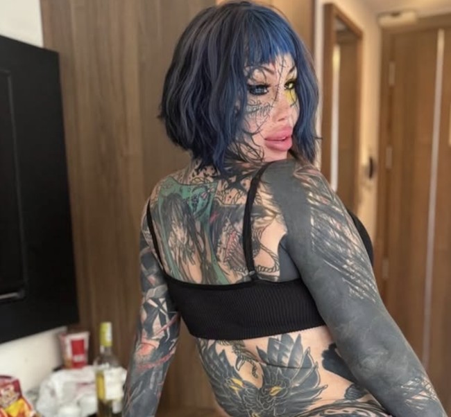 Di media sosial, Mary aktif memperlihatkan penampilan ekstremnya dan transformasi tubuhnya.  Foto: dok. Instagram