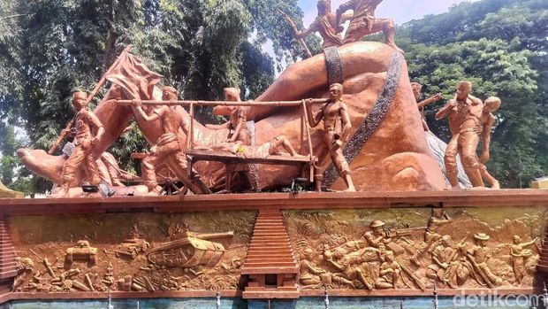 Monumen Juang 45 di Malang Visual Monumen Juang 45 di Malang