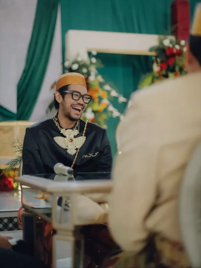 Oslo Ibrahim menikah dengan Diandra.