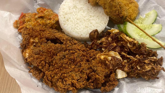 Pak Gembus Signature, ayam gepuk ala restoran cepat saji yang baru buka di Jakarta Selatan