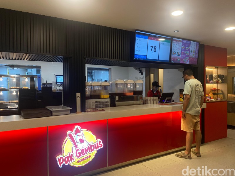 Pak Gembus Signature, ayam gepuk ala restoran cepat saji yang baru buka di Jakarta Selatan