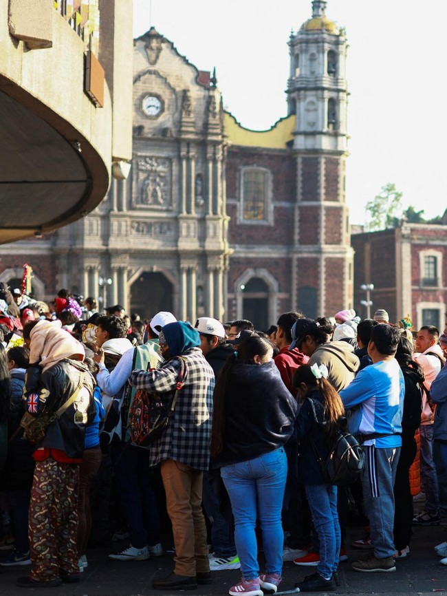 Perayaan Iman Peziarah Warnai Hari Guadalupe di Meksiko