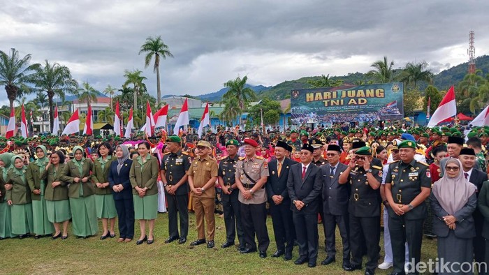 Hari Juang TNI AD ke-80 di Mamuju, Pangdam Palaka Wira Apresiasi 3 Prajurit