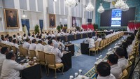 Sidang kabinet paripurna tersebut membahas penanganan bencana serta kesiapan pemerintah menghadapi periode libur akhir tahun. ANTARA FOTO/GALIH PRADIPTA
