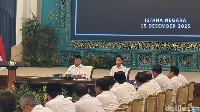 Tangani Bencana Pakai APBN, Prabowo Ungkit Dulu Dimaki-maki karena Efisiensi