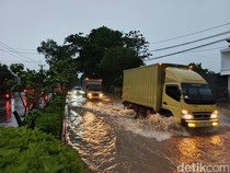Jembrana Diterjang Banjir, Jalan Denpasar-Gilimanuk Terendam