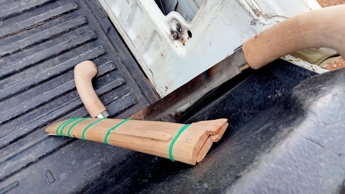 Sajam yang digunakan WN China dalam penyerangan di Ketapang.