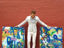 Seniman Performans Ditangkap di Art Basel Miami Usai Aksi dengan Kapur