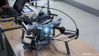 Mereka mengembangkan Drone Rajawali sebagai wahana udara tanpa awak berbasis kecerdasan buatan yang mampu beroperasi secara mandiri.