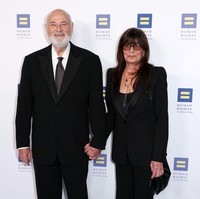 Kisah Cinta Sutradara Rob Reiner dan Istri yang Tewas Dibunuh Anak Sendiri