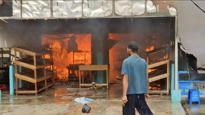 8 Kios di Palembang Ludes Terbakar, Diduga karena Tabung Gas Bocor