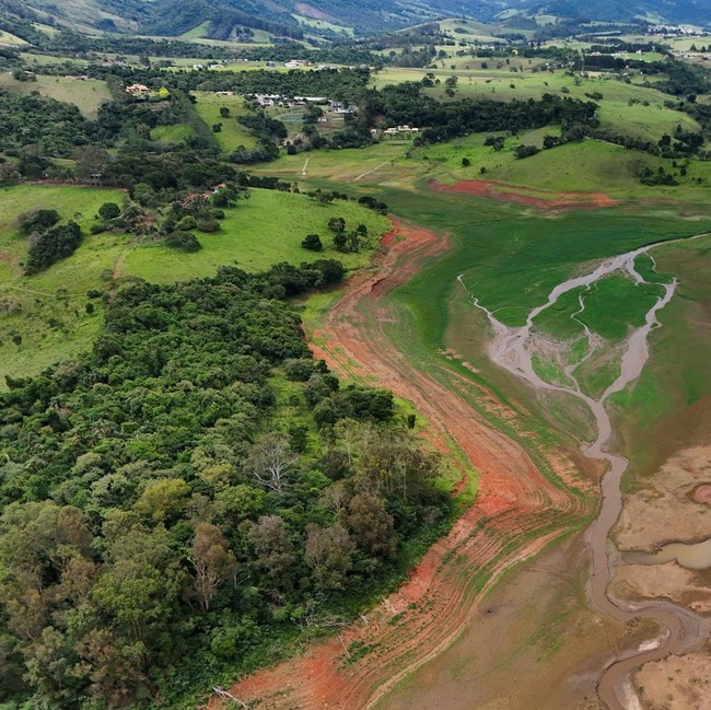 Bendungan di Brasil Kering, Hampir Berubah Jadi Savana