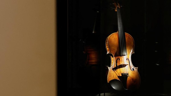 Biola Legendaris Guarneri del Gesu Siap Dilelang, Harga Ditaksir Rp39 Miliar