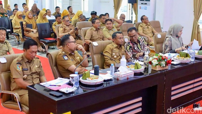 Bupati Bone Libatkan Pemprov Sulsel Evaluasi Kinerja ASN