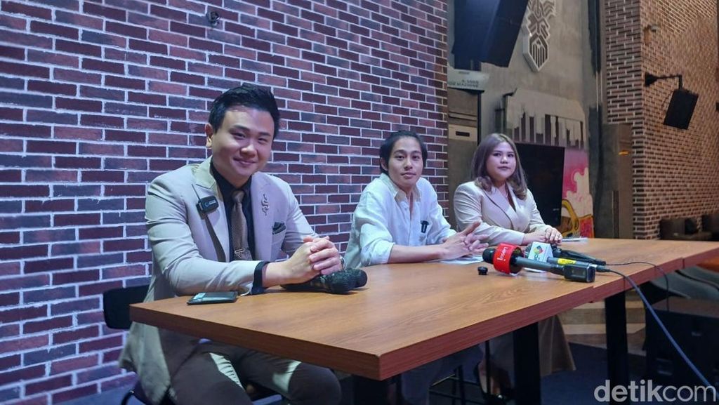 DJ Panda Minta Maaf ke Erika Carlina, Harap Damai