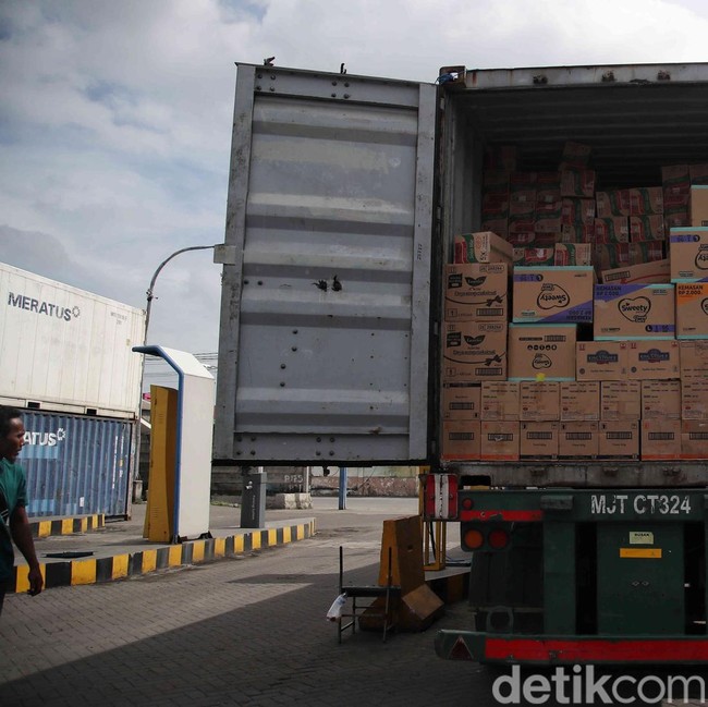 Bantuan Kemanusiaan Dilepas dari Tanjung Priok ke Sumatera